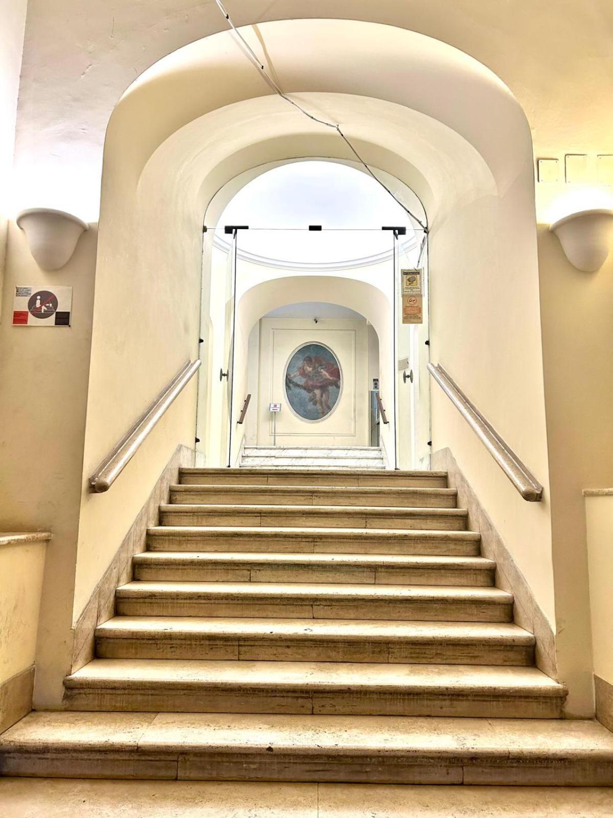 Appartamento Al Centro Di Roma Bosuiterome Exterior foto